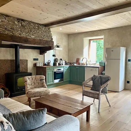 Holiday home Parenthese En Foret - Baliveau